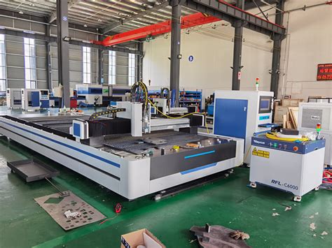 Double Table CNC Metal Fiber Laser Cutting Machine Price 6kw 